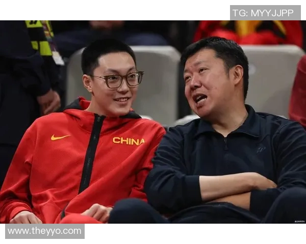 王治郅坚持现金支付不妥协拒绝扫码引发社会关注与讨论